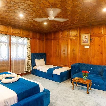 Wangnoo Heritage Houseboats Hotel Srinagar  Bagian luar foto