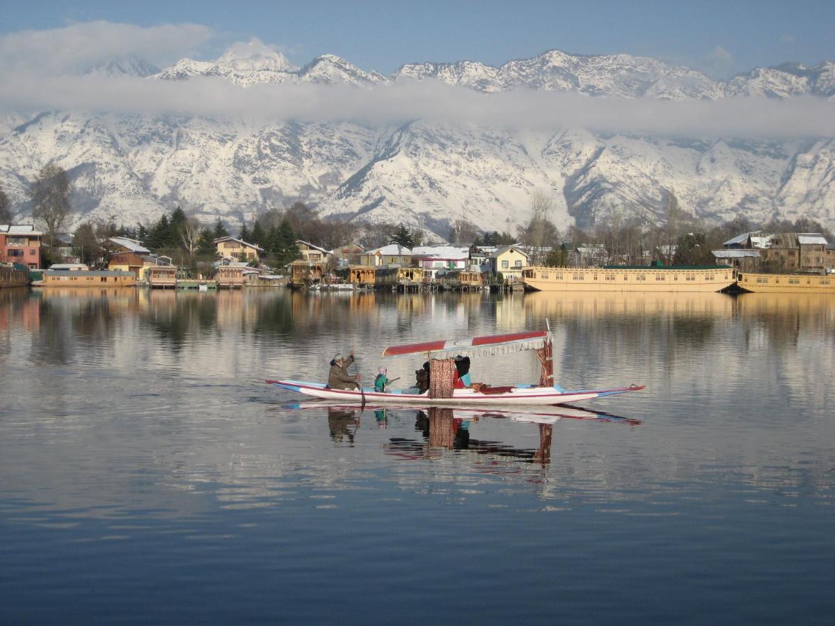 Wangnoo Heritage Houseboats Hotel Srinagar  Bagian luar foto