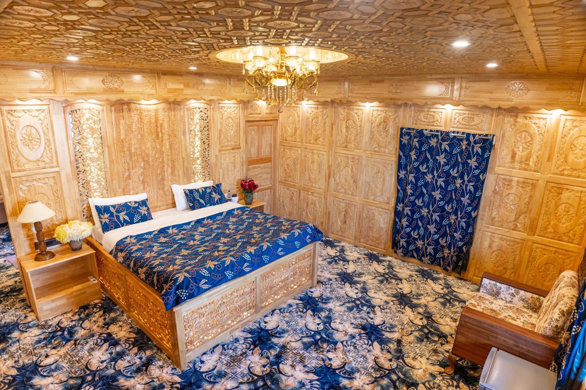 Wangnoo Heritage Houseboats Hotel Srinagar  Bagian luar foto